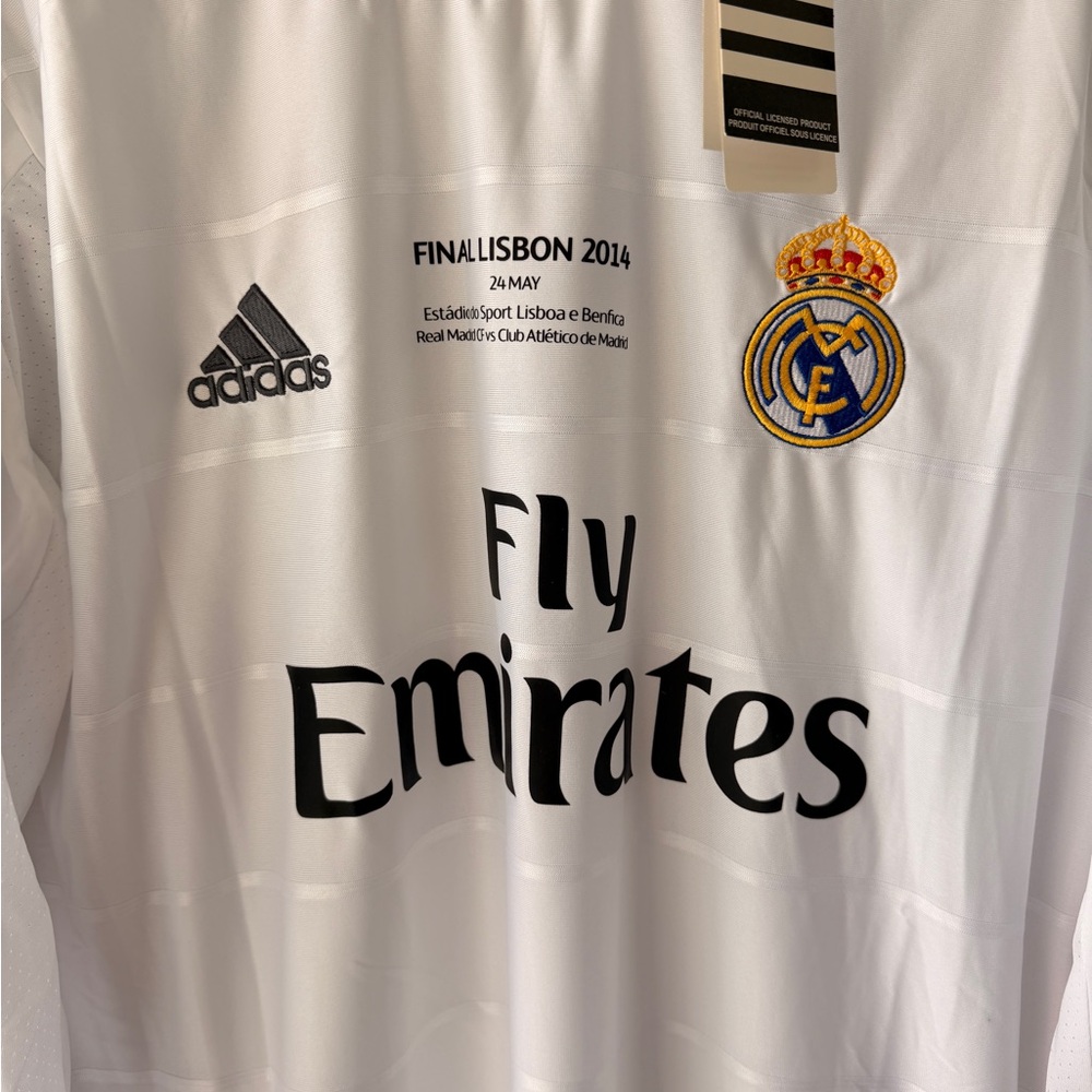 Real Madrid Sergio Ramos Jersey 2014 - Picture 4 of 7